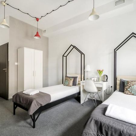 Mish Mash Nowogrodzka Hostel Varsó Kültér fotó