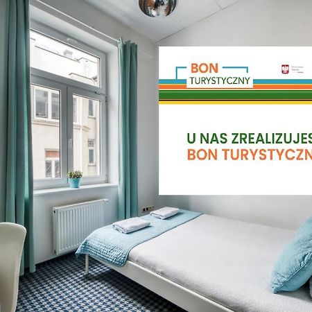 Mish Mash Nowogrodzka Hostel Varsó Kültér fotó