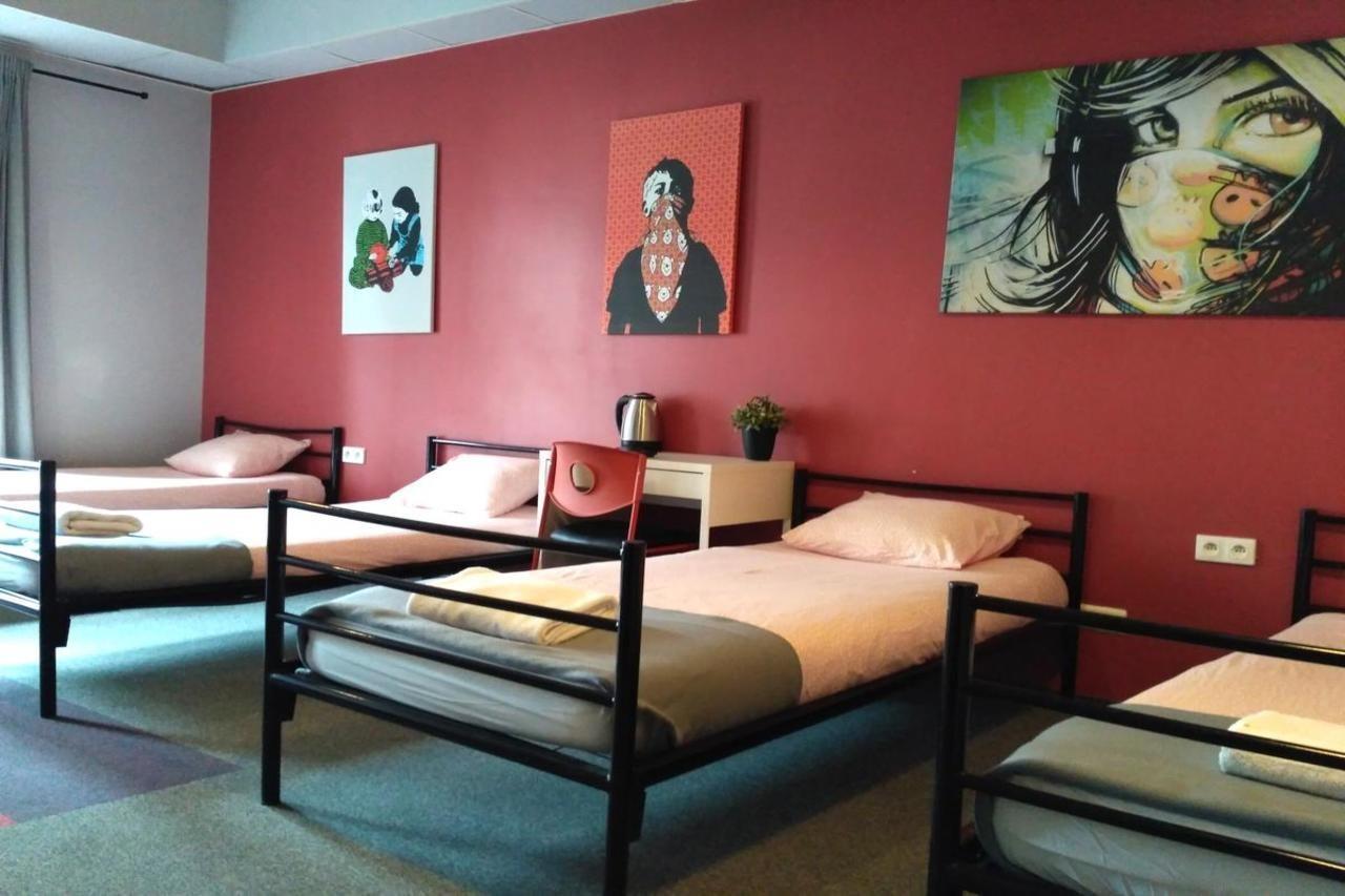 Mish Mash Nowogrodzka Hostel Varsó Kültér fotó