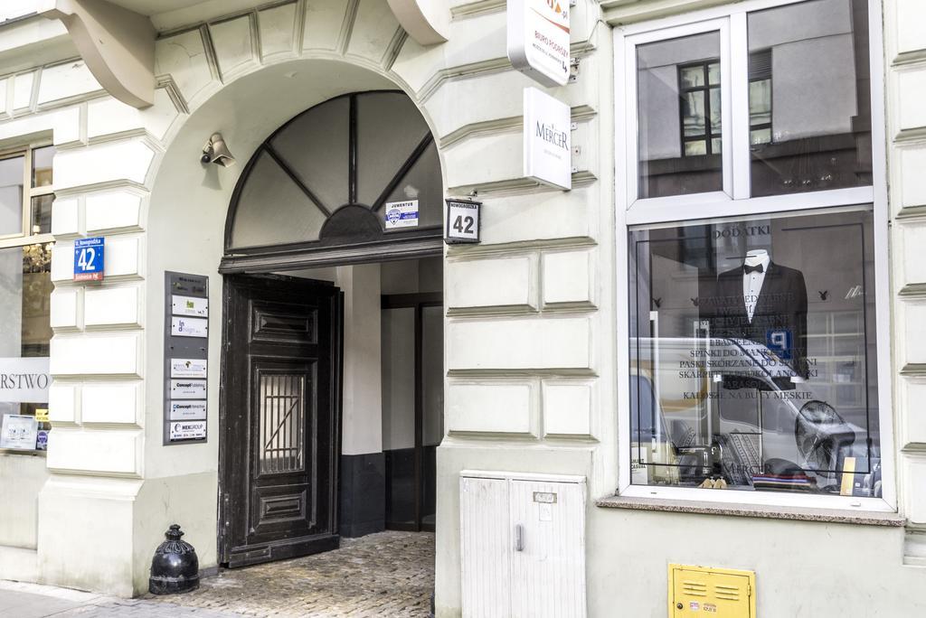 Mish Mash Nowogrodzka Hostel Varsó Kültér fotó