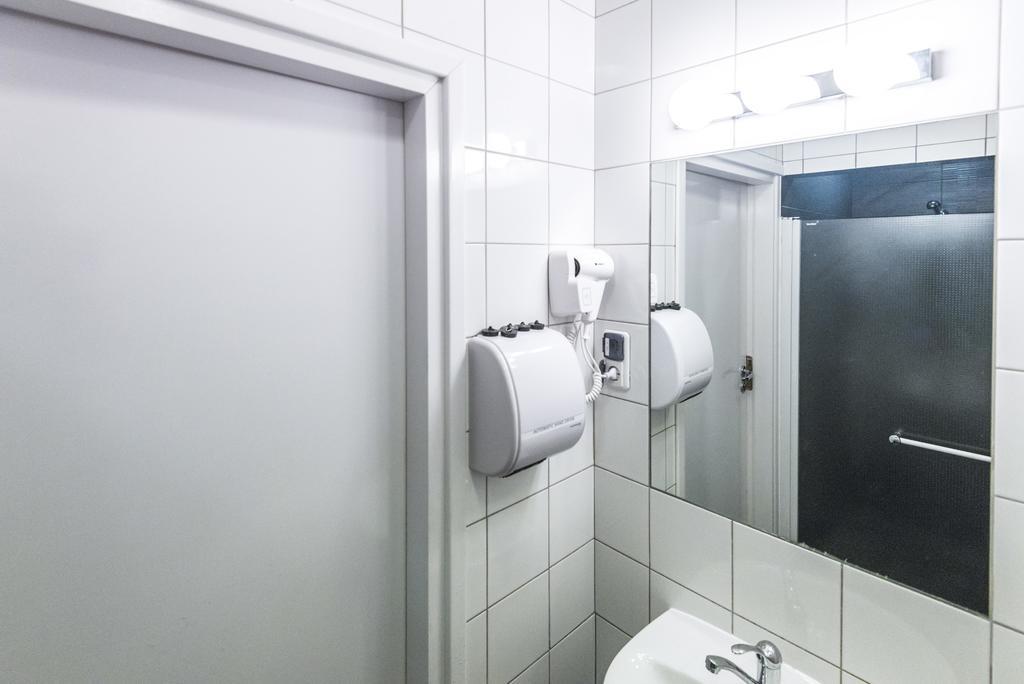 Mish Mash Nowogrodzka Hostel Varsó Kültér fotó