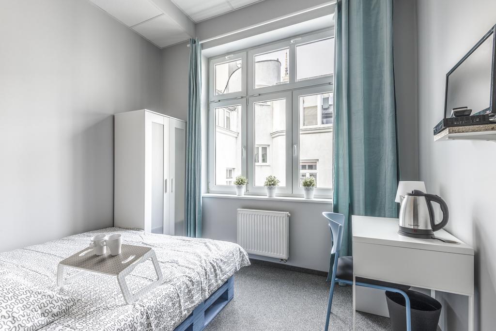 Mish Mash Nowogrodzka Hostel Varsó Kültér fotó